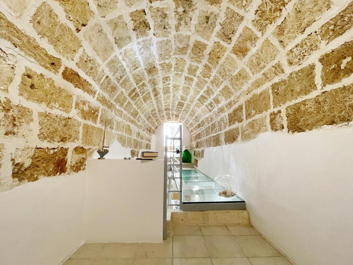 Mediterraneo House- Casa Nel Centro Storico ماتينو المظهر الخارجي الصورة