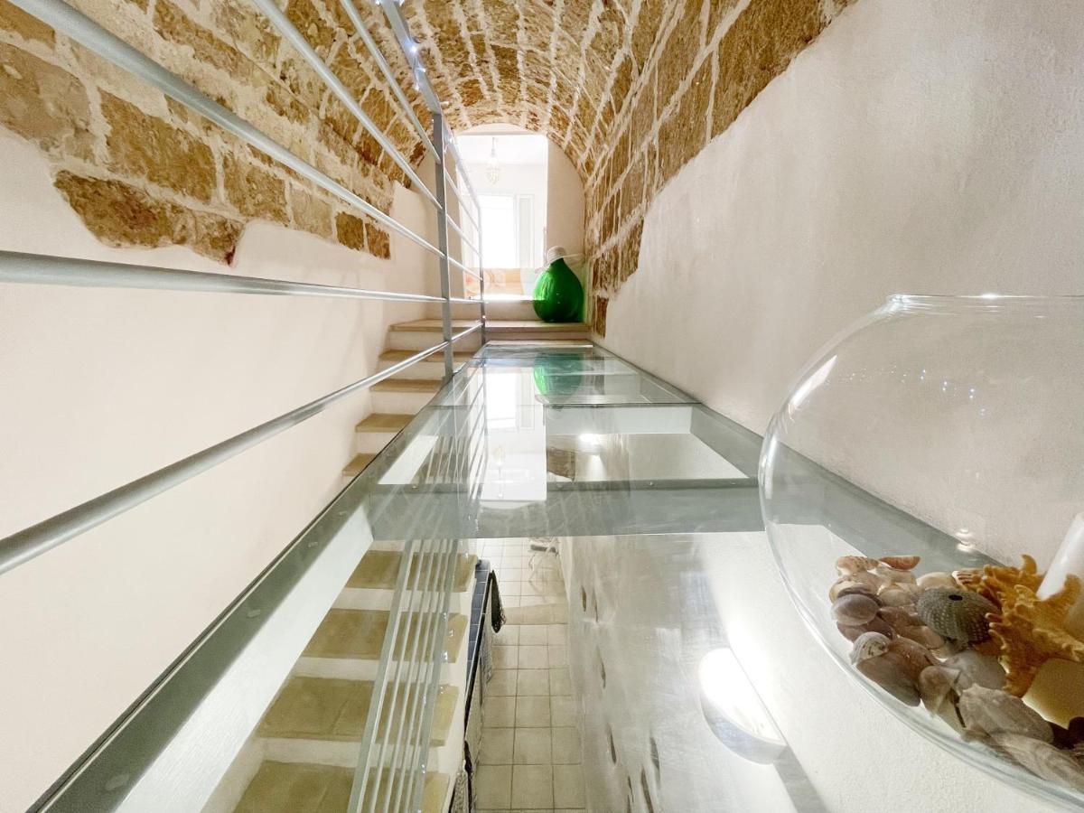Mediterraneo House- Casa Nel Centro Storico ماتينو المظهر الخارجي الصورة